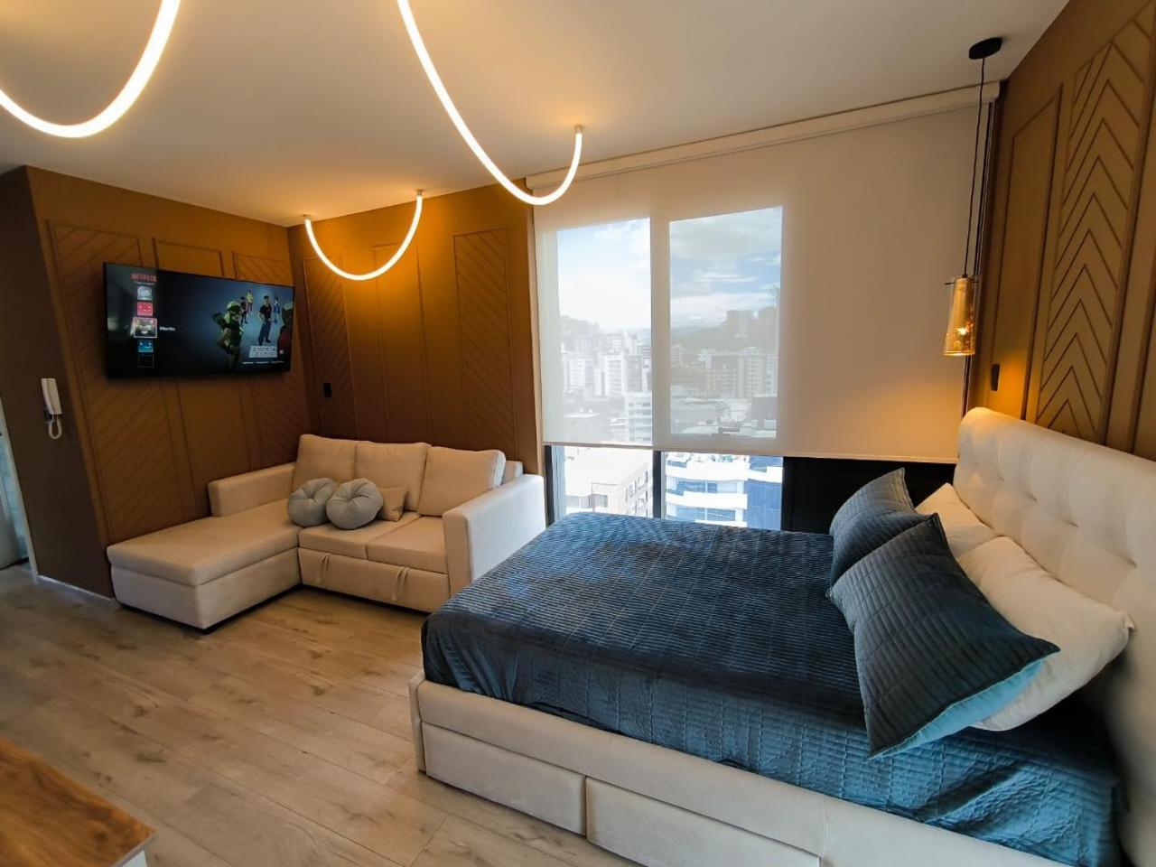 דירות קיטו Republica Del Salvador Coliving Ecuador Xoe מראה חיצוני תמונה