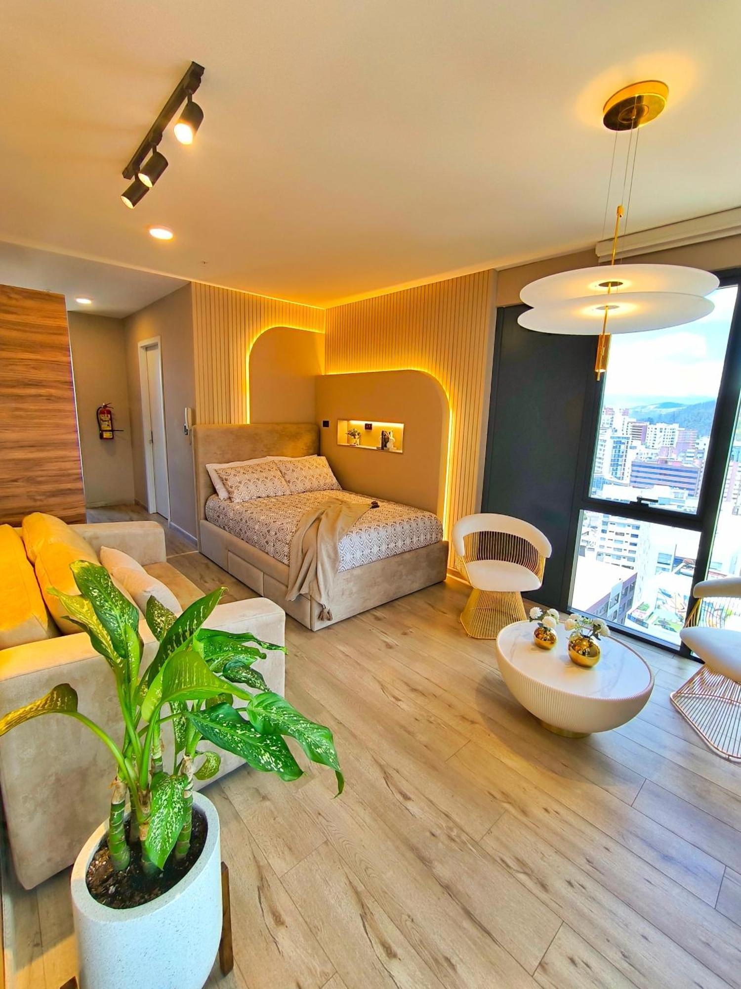 דירות קיטו Republica Del Salvador Coliving Ecuador Xoe מראה חיצוני תמונה