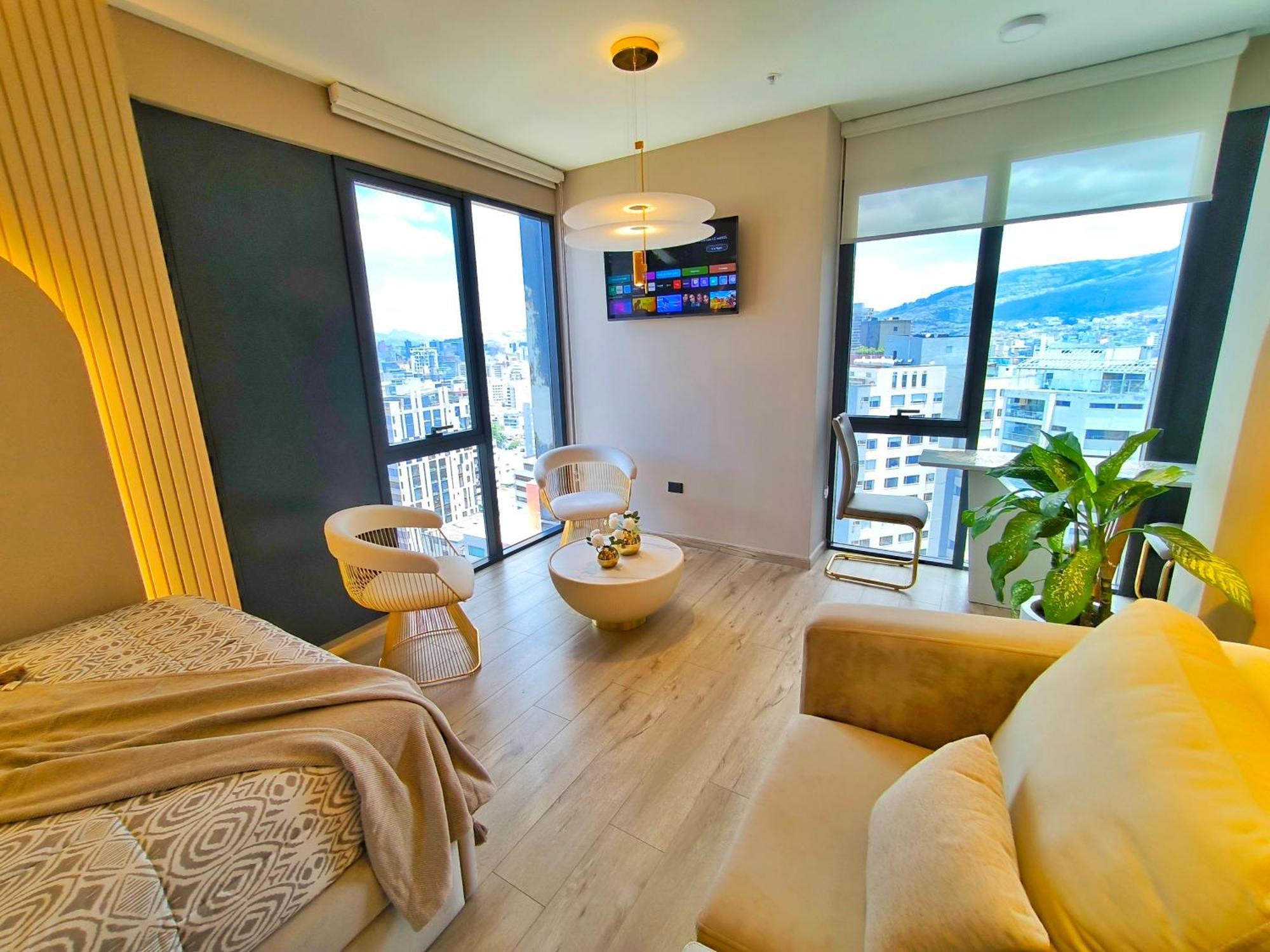 דירות קיטו Republica Del Salvador Coliving Ecuador Xoe מראה חיצוני תמונה