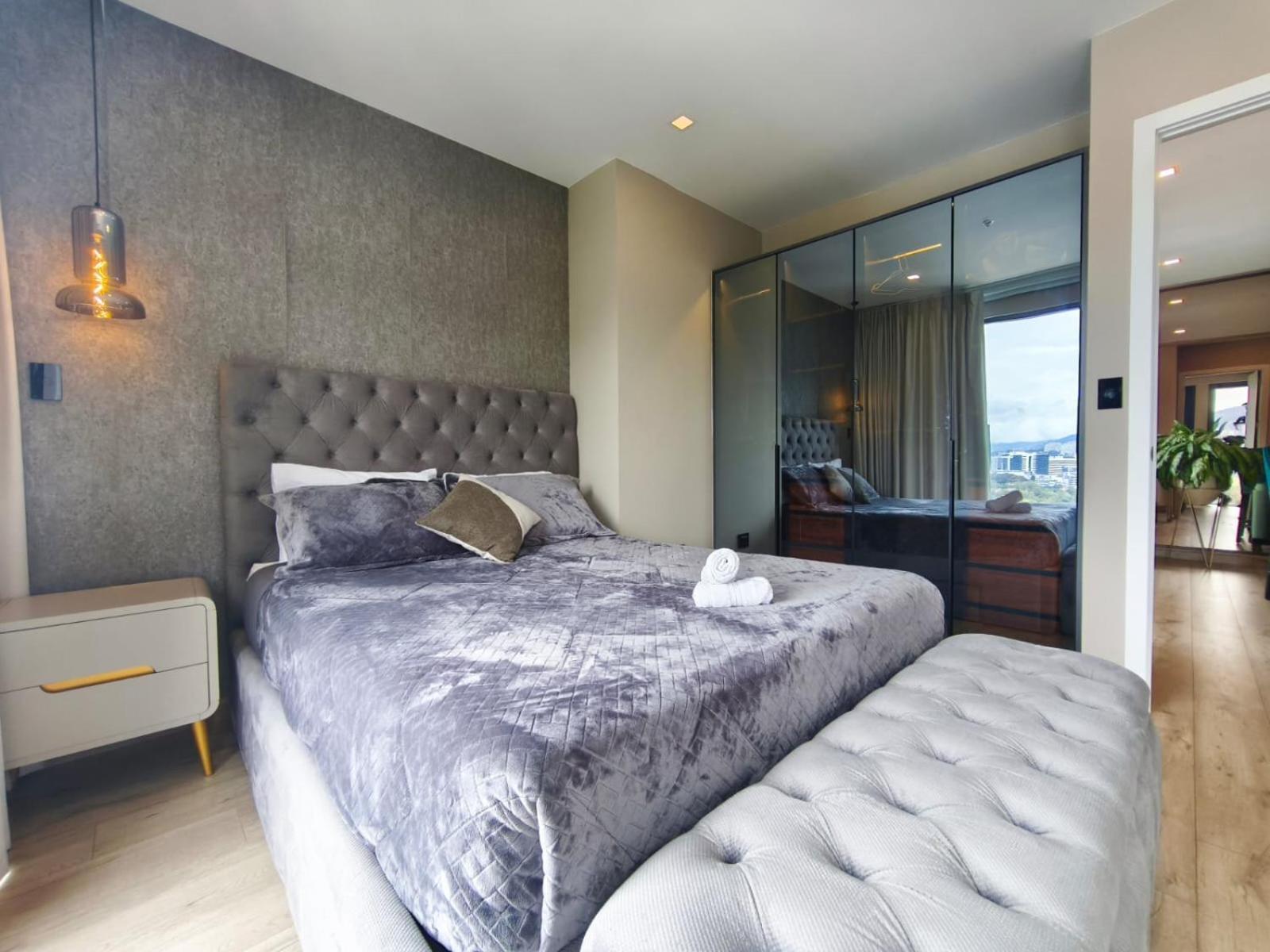 דירות קיטו Republica Del Salvador Coliving Ecuador Xoe מראה חיצוני תמונה
